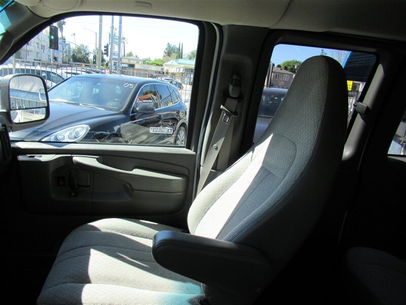2014 Chevrolet Express LT 1500   - Photo 59 - Sherman Oaks, CA 91423