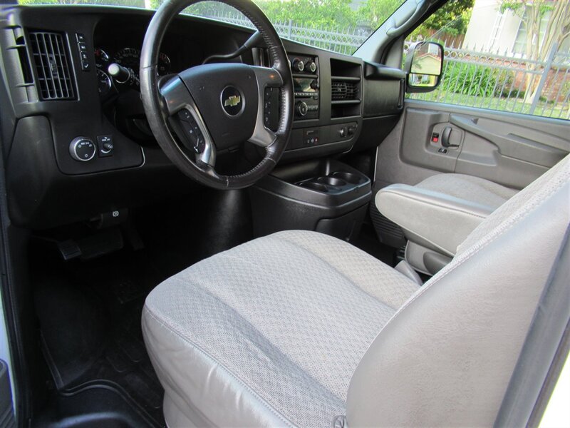 2014 Chevrolet Express LT 1500   - Photo 23 - Sherman Oaks, CA 91423