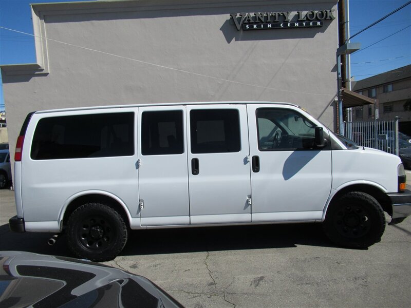 2014 Chevrolet Express LT 1500   - Photo 47 - Sherman Oaks, CA 91423