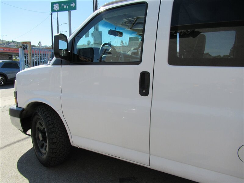 2014 Chevrolet Express LT 1500   - Photo 68 - Sherman Oaks, CA 91423