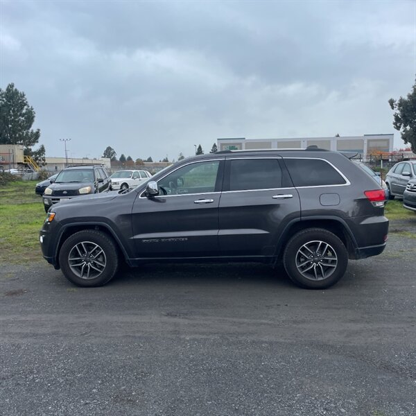 2019 Jeep Grand Cherokee Limited   - Photo 5 - Sherman Oaks, CA 91423