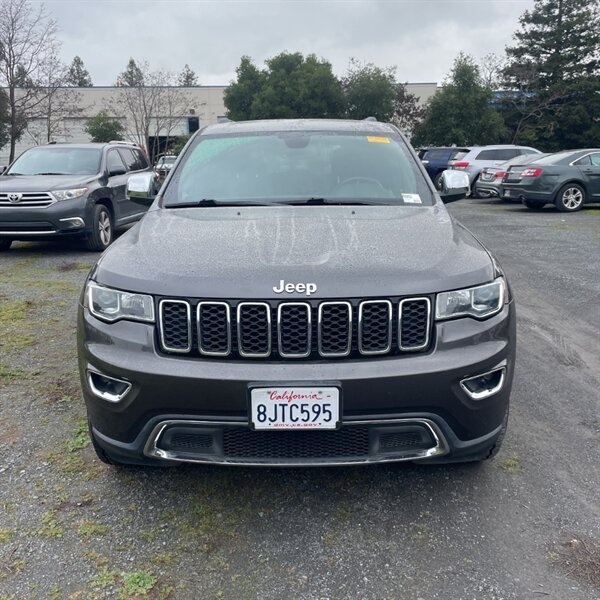 2019 Jeep Grand Cherokee Limited   - Photo 2 - Sherman Oaks, CA 91423
