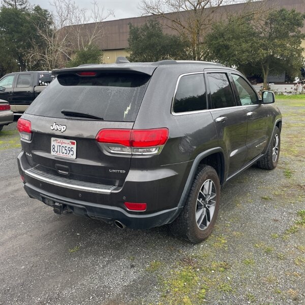 2019 Jeep Grand Cherokee Limited   - Photo 7 - Sherman Oaks, CA 91423