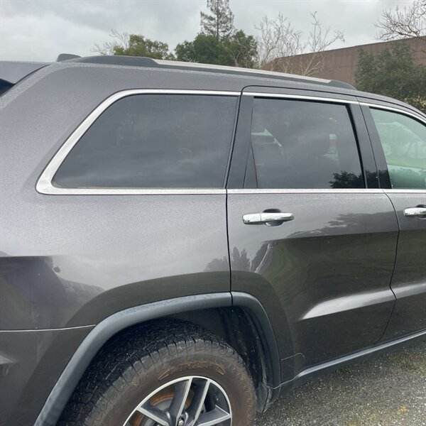 2019 Jeep Grand Cherokee Limited   - Photo 10 - Sherman Oaks, CA 91423