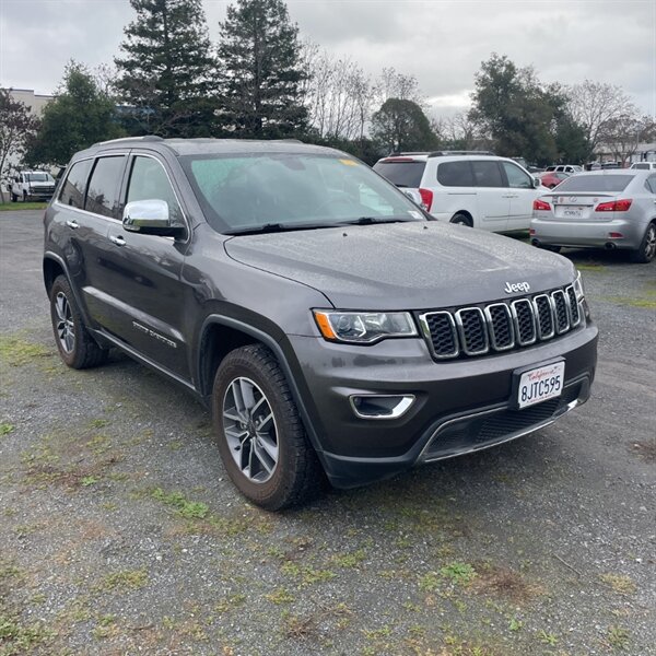 2019 Jeep Grand Cherokee Limited   - Photo 3 - Sherman Oaks, CA 91423