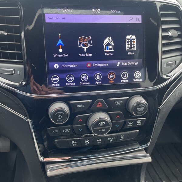 2019 Jeep Grand Cherokee Limited   - Photo 23 - Sherman Oaks, CA 91423