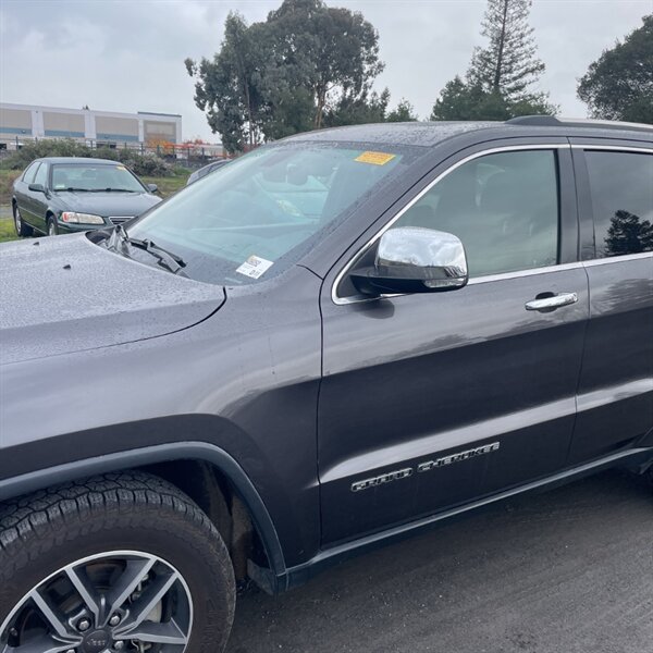 2019 Jeep Grand Cherokee Limited   - Photo 9 - Sherman Oaks, CA 91423