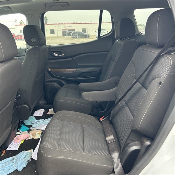 2023 GMC Acadia SLE   - Photo 19 - Sherman Oaks, CA 91423