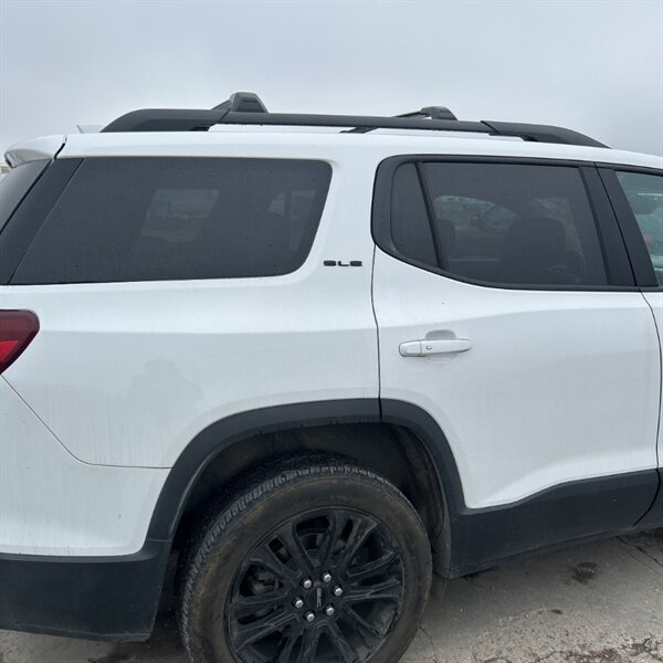 2023 GMC Acadia SLE   - Photo 9 - Sherman Oaks, CA 91423