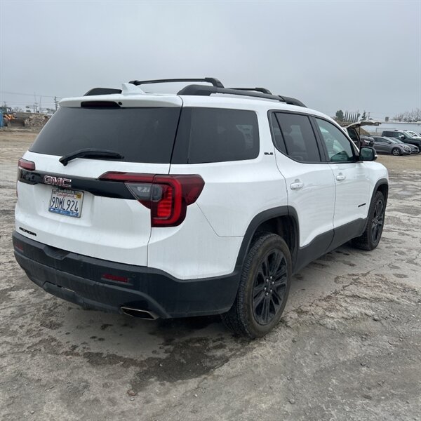 2023 GMC Acadia SLE   - Photo 13 - Sherman Oaks, CA 91423