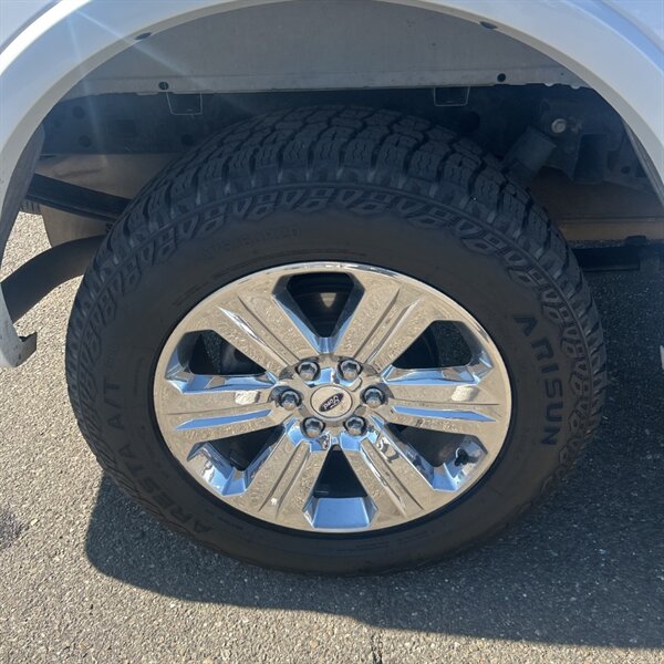 2018 Ford F-150 XL   - Photo 11 - Sherman Oaks, CA 91423