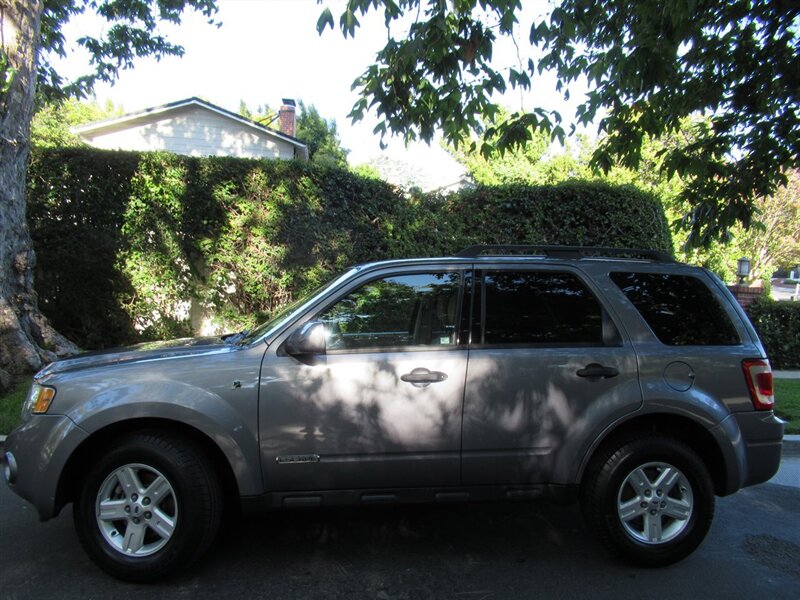2008 Ford Escape Hybrid   - Photo 6 - Sherman Oaks, CA 91423