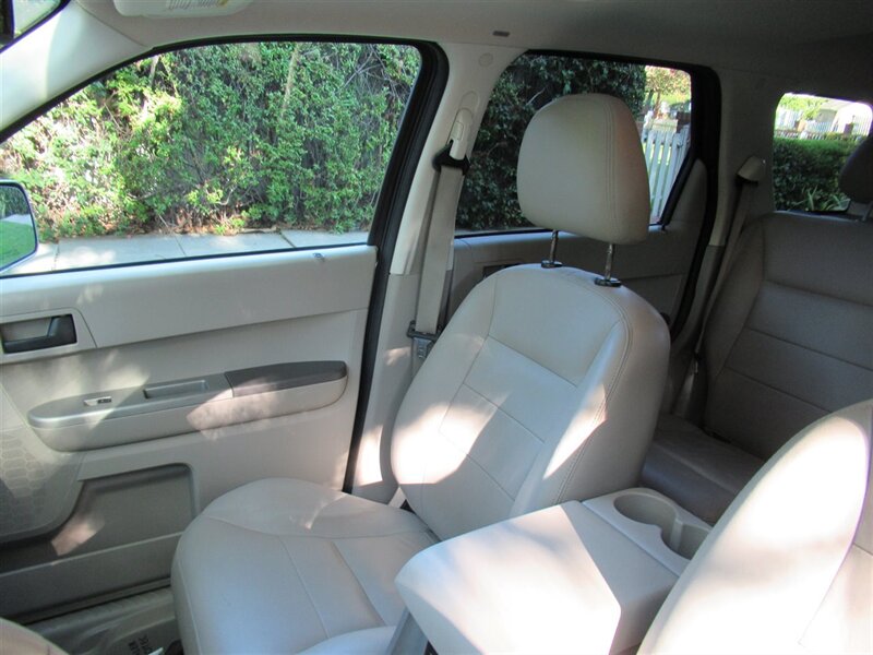 2008 Ford Escape Hybrid   - Photo 19 - Sherman Oaks, CA 91423