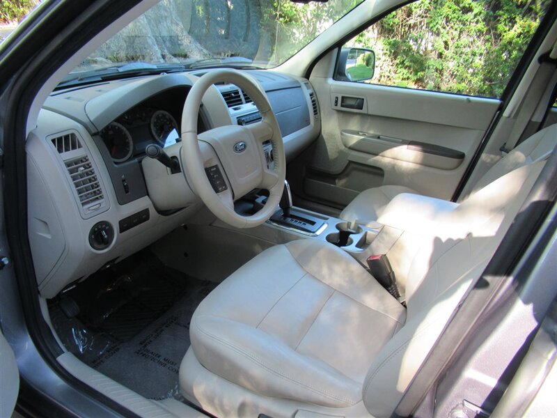 2008 Ford Escape Hybrid   - Photo 17 - Sherman Oaks, CA 91423