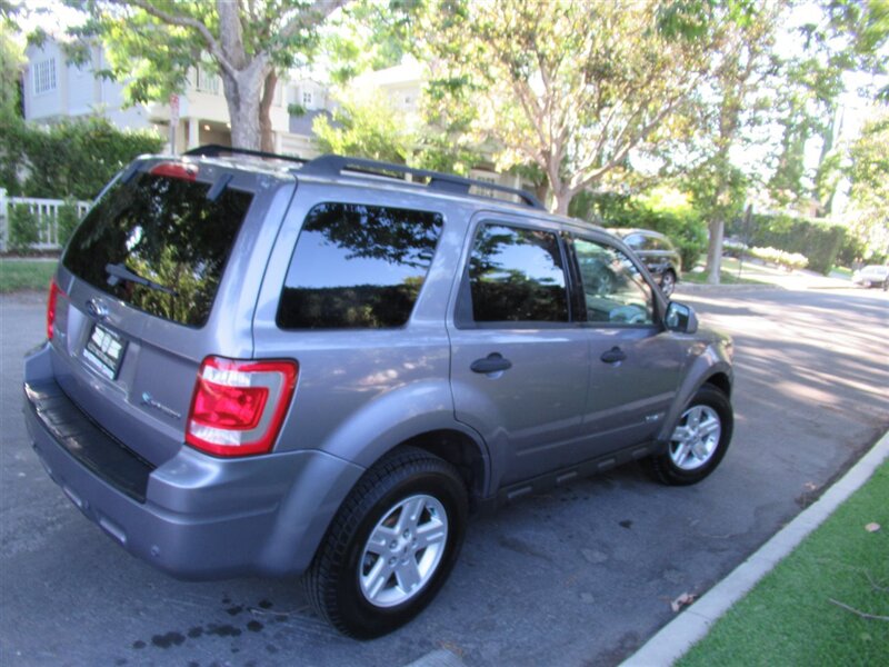 2008 Ford Escape Hybrid   - Photo 7 - Sherman Oaks, CA 91423