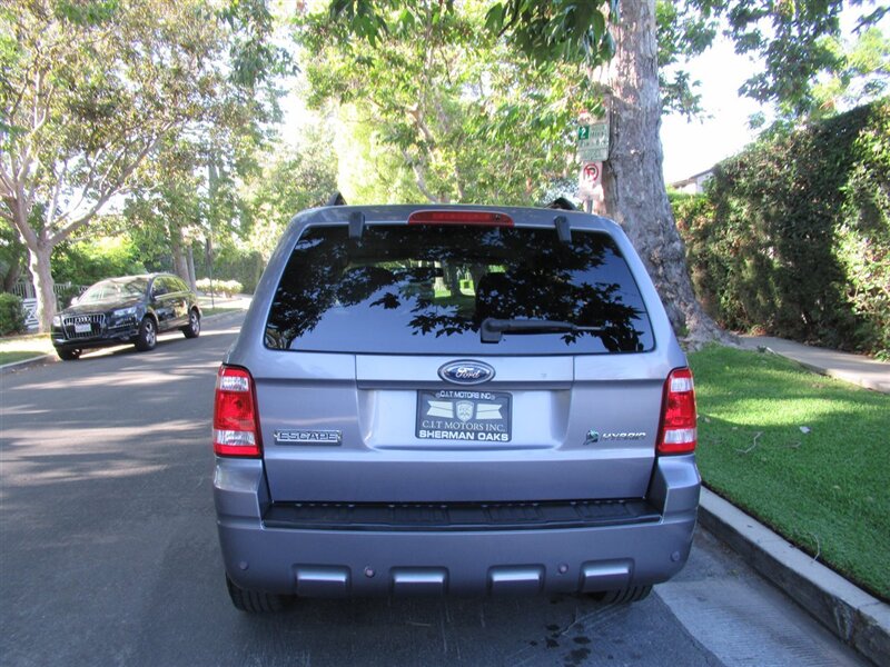 2008 Ford Escape Hybrid   - Photo 4 - Sherman Oaks, CA 91423