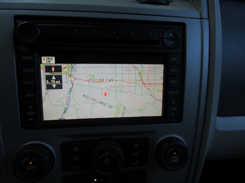 2008 Ford Escape Hybrid   - Photo 22 - Sherman Oaks, CA 91423