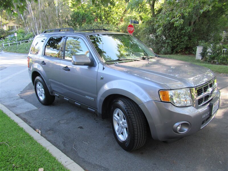 2008 Ford Escape Hybrid   - Photo 9 - Sherman Oaks, CA 91423