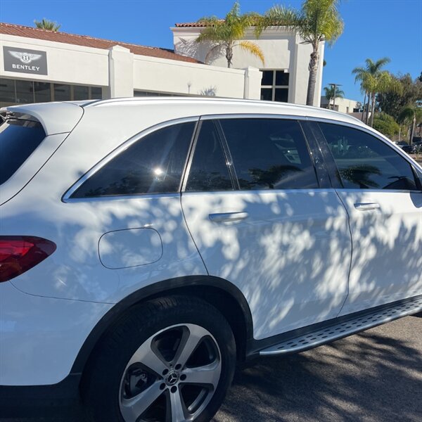 2017 Mercedes-Benz GLC GLC 300 4MATIC   - Photo 9 - Sherman Oaks, CA 91423
