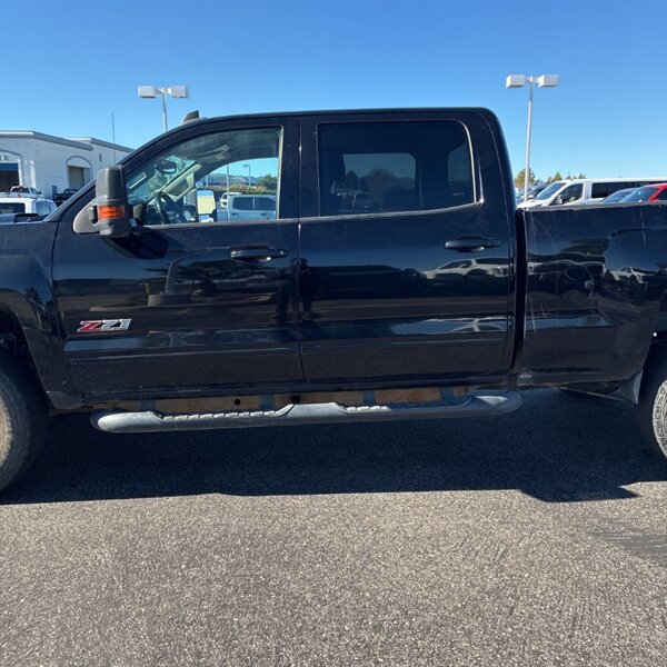 2016 Chevrolet Silverado 2500 LT   - Photo 12 - Sherman Oaks, CA 91423