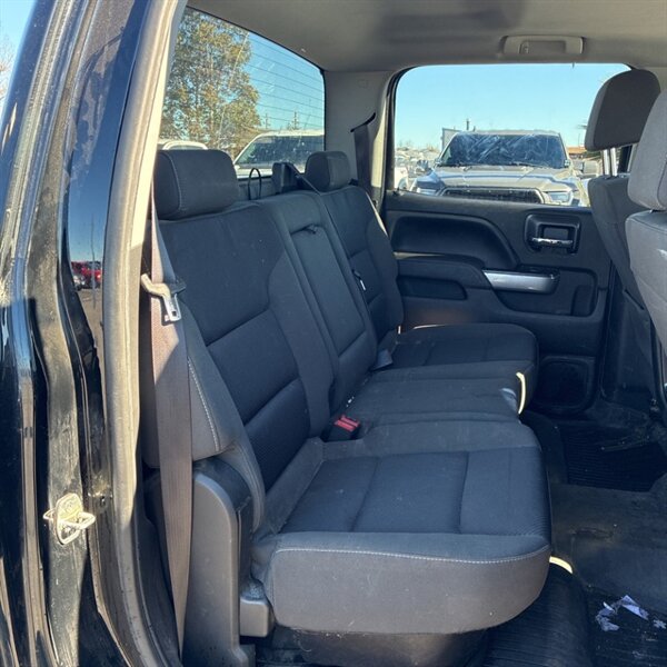 2016 Chevrolet Silverado 2500 LT   - Photo 19 - Sherman Oaks, CA 91423