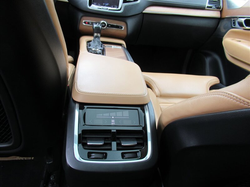 2016 Volvo XC90 T6 Inscription   - Photo 26 - Sherman Oaks, CA 91423
