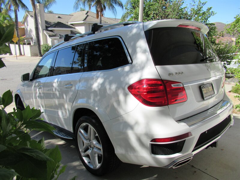 2016 Mercedes-Benz GL 550 4MATIC   - Photo 6 - Sherman Oaks, CA 91423