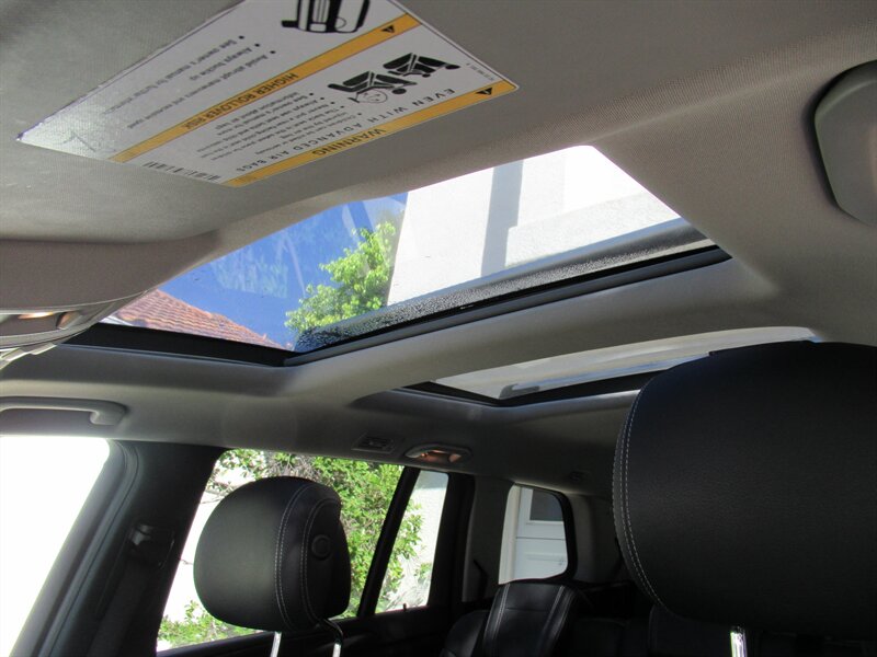2016 Mercedes-Benz GL 550 4MATIC   - Photo 18 - Sherman Oaks, CA 91423
