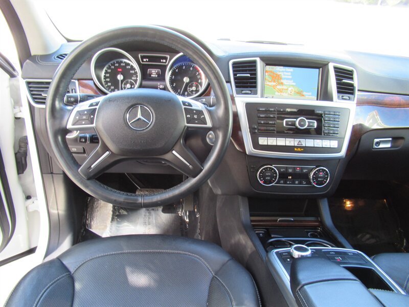 2016 Mercedes-Benz GL 550 4MATIC   - Photo 27 - Sherman Oaks, CA 91423
