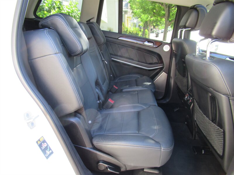 2016 Mercedes-Benz GL 550 4MATIC   - Photo 34 - Sherman Oaks, CA 91423
