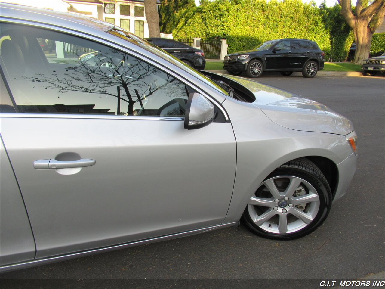 2016 Volvo S60 T5 Drive-E Premier   - Photo 29 - Sherman Oaks, CA 91423