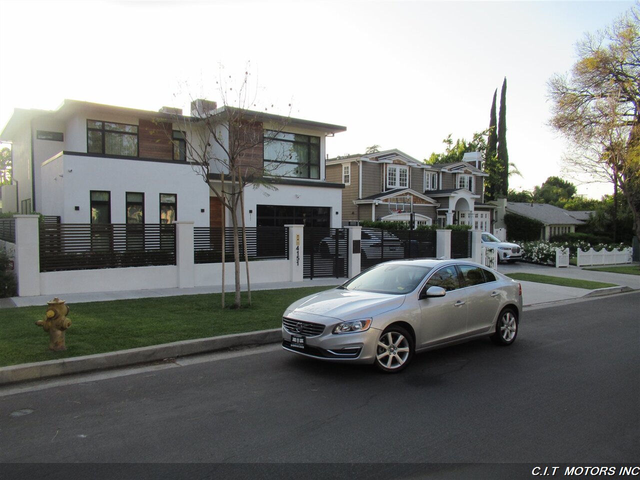 2016 Volvo S60 T5 Drive-E Premier   - Photo 3 - Sherman Oaks, CA 91423