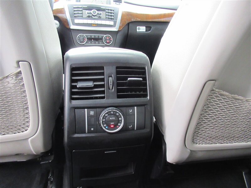 2015 Mercedes-Benz GL 550 4MATIC   - Photo 32 - Sherman Oaks, CA 91423