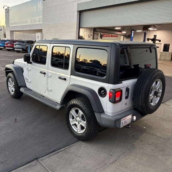 2019 Jeep Wrangler Unlimited Sport   - Photo 6 - Sherman Oaks, CA 91423