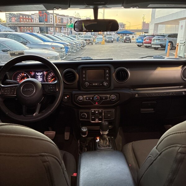 2019 Jeep Wrangler Unlimited Sport   - Photo 19 - Sherman Oaks, CA 91423