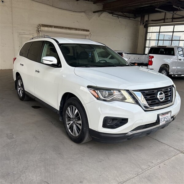 2018 Nissan Pathfinder S   - Photo 7 - Sherman Oaks, CA 91423