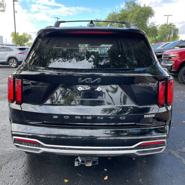 2022 Kia Sorento S   - Photo 4 - Sherman Oaks, CA 91423