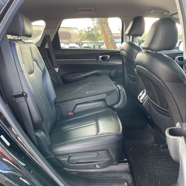 2022 Kia Sorento S   - Photo 16 - Sherman Oaks, CA 91423