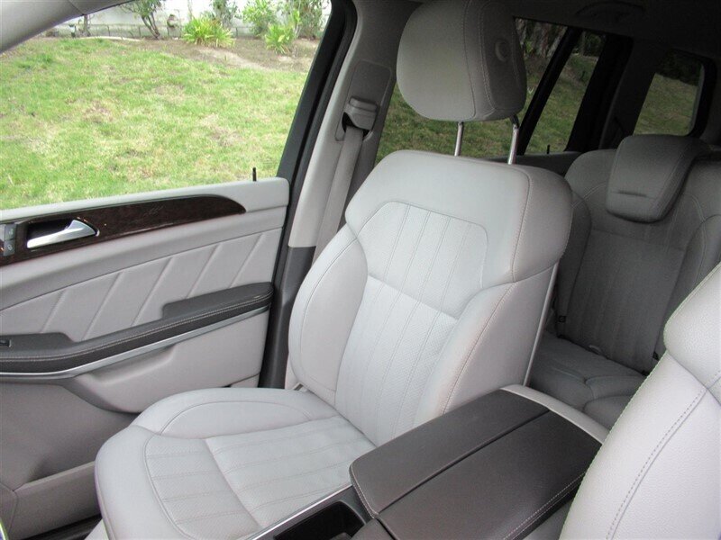 2014 Mercedes-Benz GL 450 4MATIC   - Photo 17 - Sherman Oaks, CA 91423