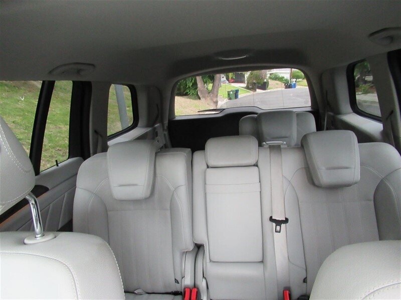 2014 Mercedes-Benz GL 450 4MATIC   - Photo 19 - Sherman Oaks, CA 91423