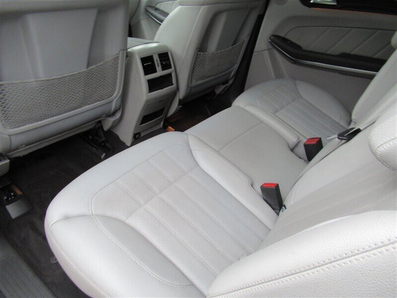2014 Mercedes-Benz GL 450 4MATIC   - Photo 26 - Sherman Oaks, CA 91423