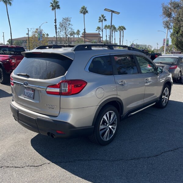 2019 Subaru Ascent Limited 8-Passenger   - Photo 4 - Sherman Oaks, CA 91423