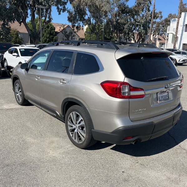 2019 Subaru Ascent Limited 8-Passenger   - Photo 3 - Sherman Oaks, CA 91423