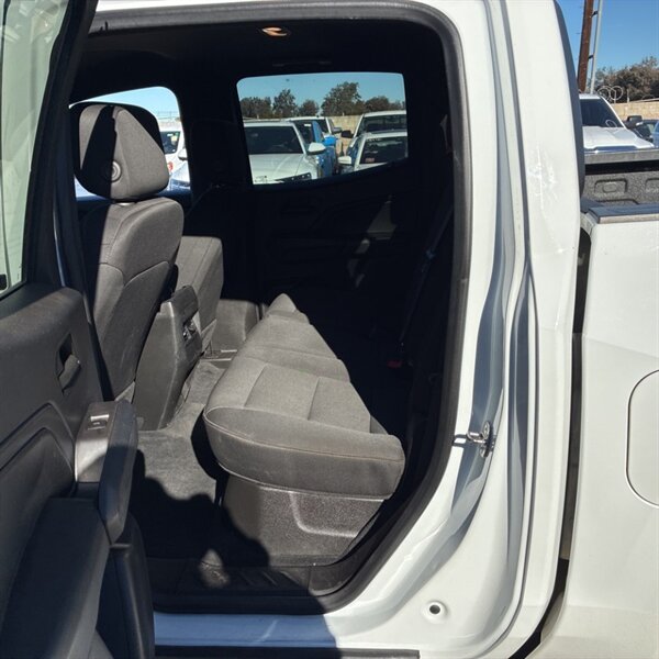2023 Chevrolet Colorado Work Truck   - Photo 15 - Sherman Oaks, CA 91423