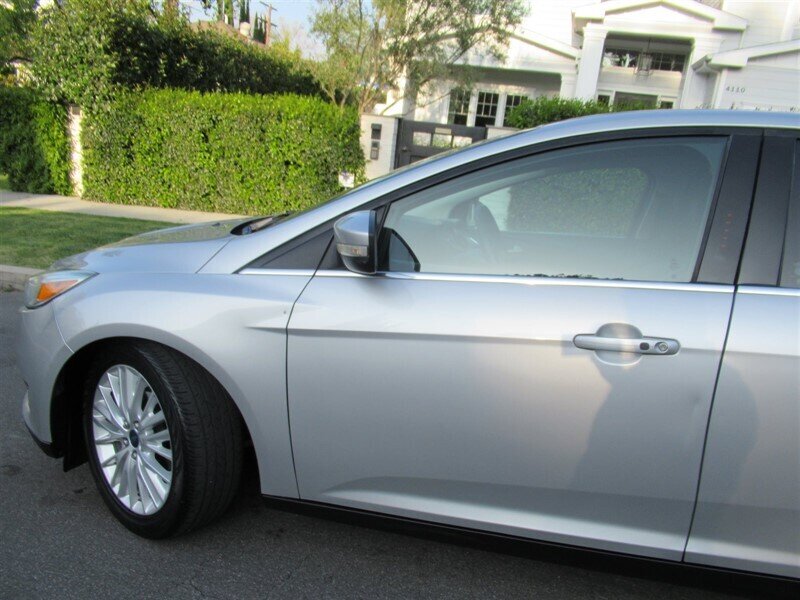 2015 Ford Focus Titanium   - Photo 33 - Sherman Oaks, CA 91423