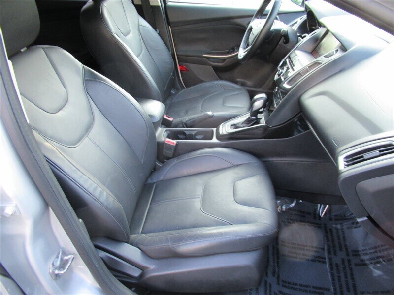 2015 Ford Focus Titanium   - Photo 28 - Sherman Oaks, CA 91423