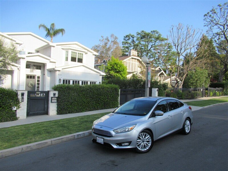 2015 Ford Focus Titanium   - Photo 2 - Sherman Oaks, CA 91423