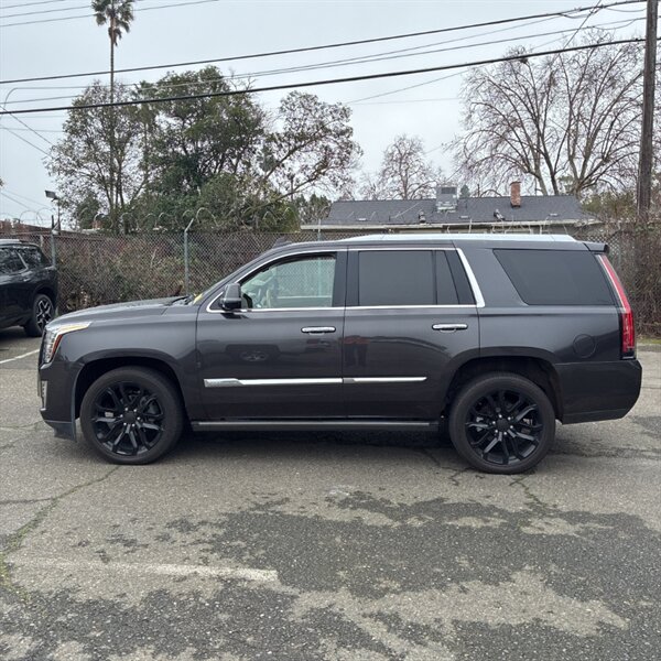 2016 Cadillac Escalade Platinum   - Photo 9 - Sherman Oaks, CA 91423