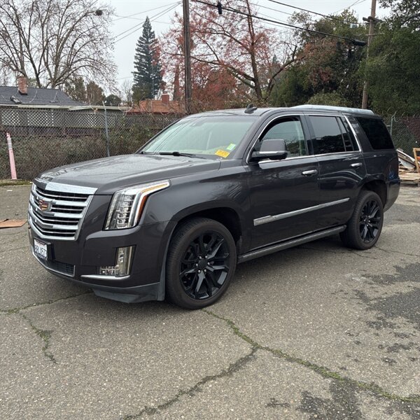 2016 Cadillac Escalade Platinum   - Photo 3 - Sherman Oaks, CA 91423