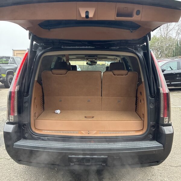 2016 Cadillac Escalade Platinum   - Photo 14 - Sherman Oaks, CA 91423